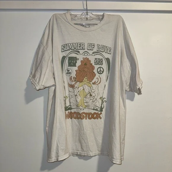 Urban Outfitters Oversized Tshirt - Picture 2 of 5